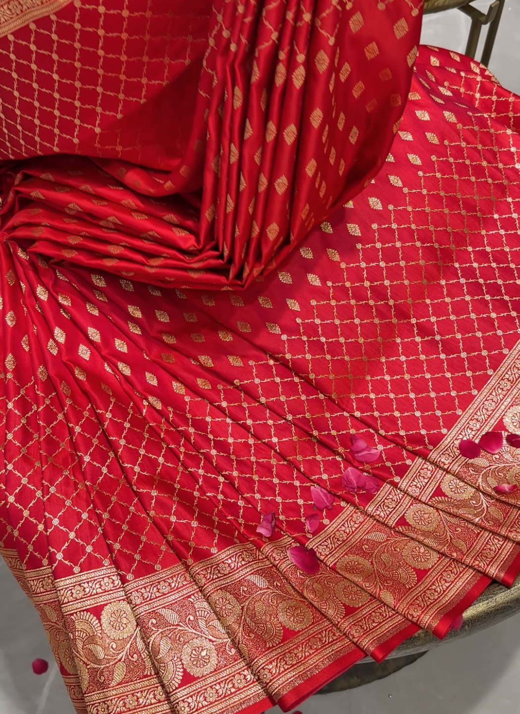 Banarasi Silk Heavy Zari Woven Geometric Jaal Saree
