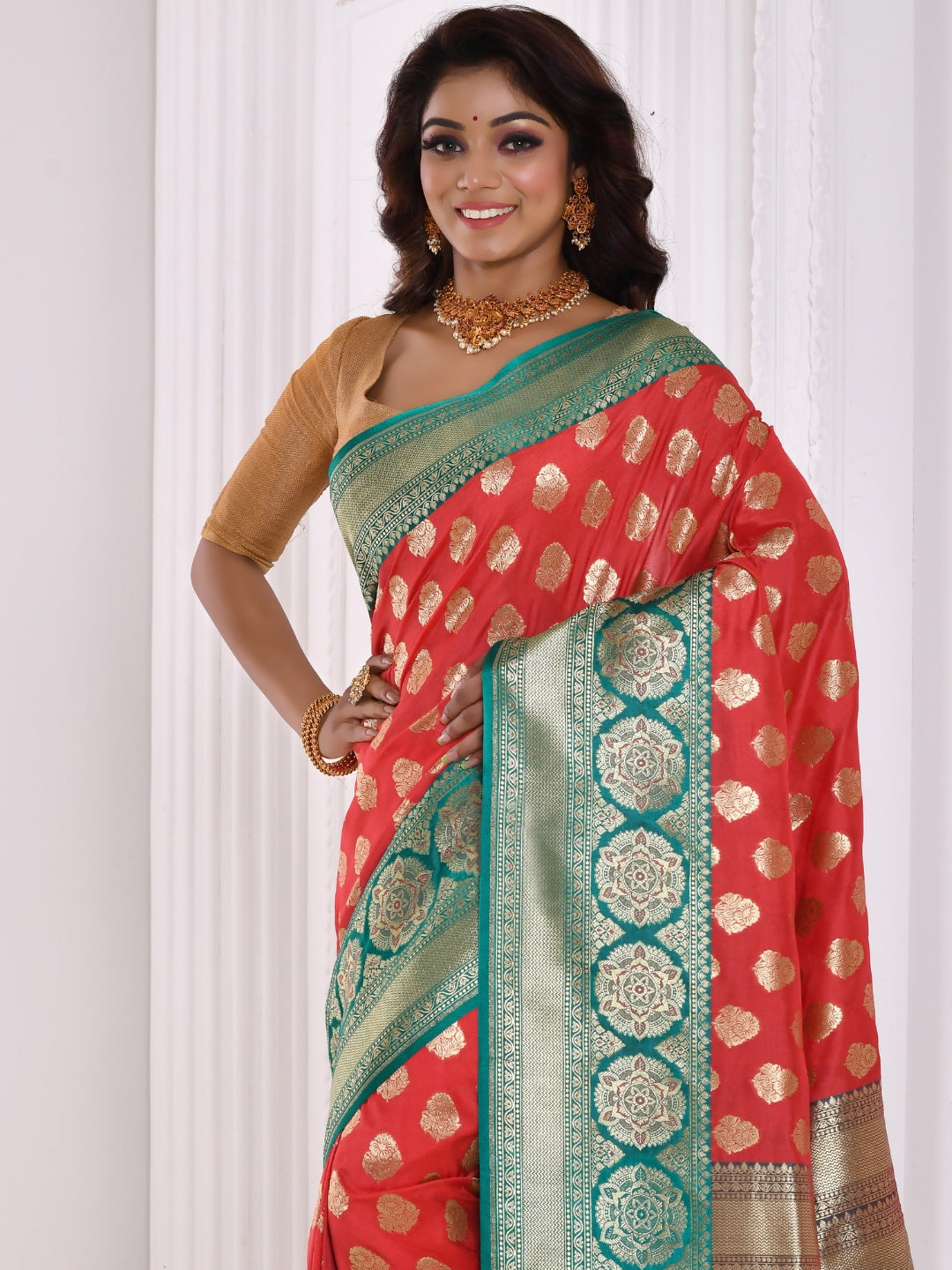 Coral Banarasi Silk Saree With Contrast Border & Pallu
