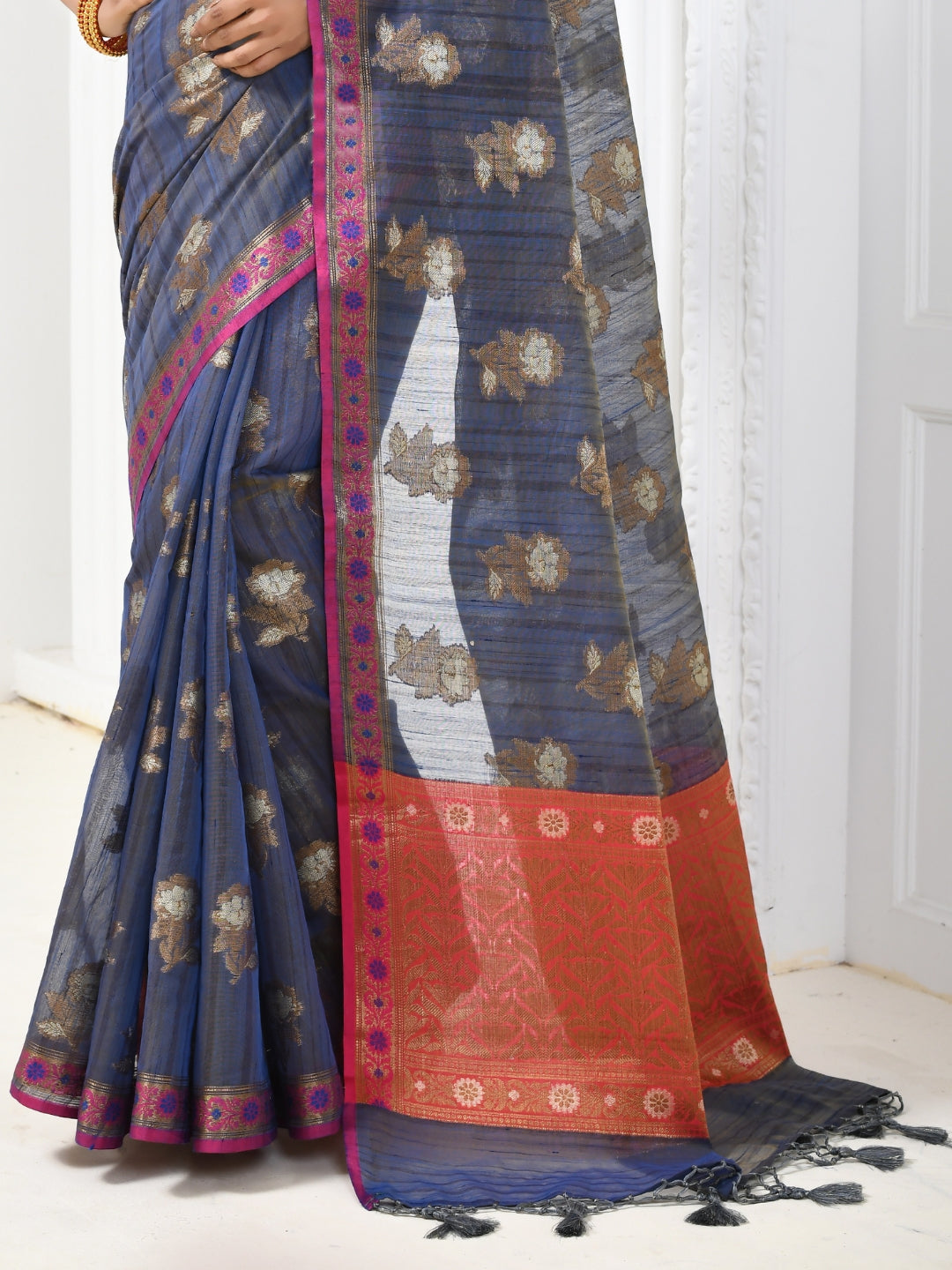 Blue Chanderi Silk Floral Woven Banarasi Saree With Contrast Pallu