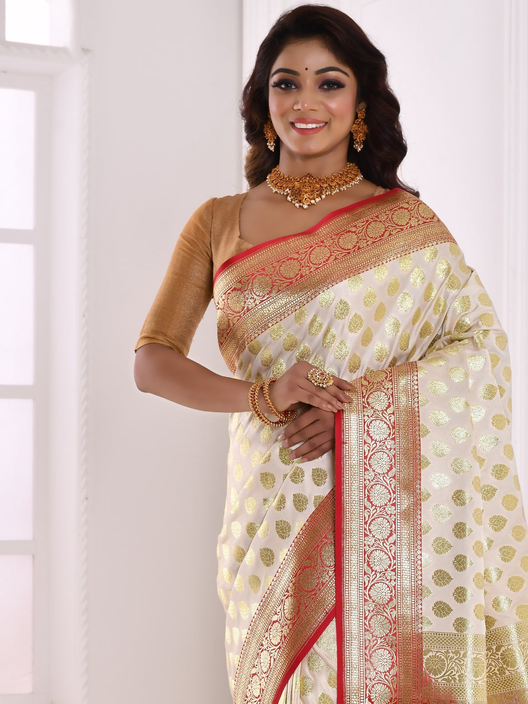 Red Floral Silver & Zari Banarasi Silk Woven Saree