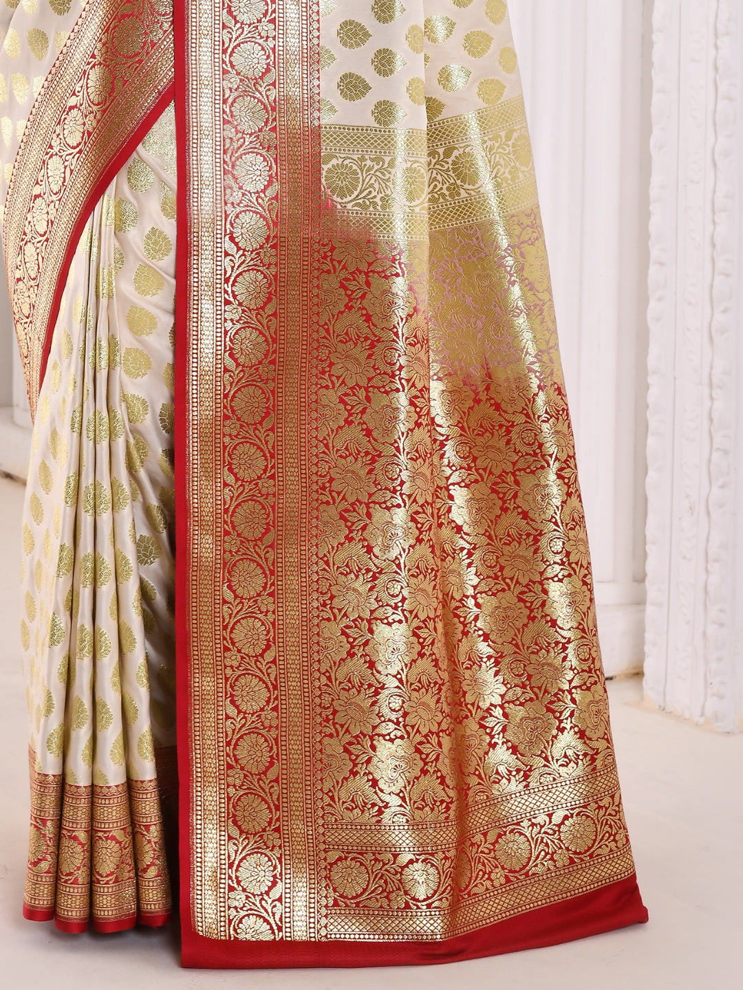 Red Floral Silver & Zari Banarasi Silk Woven Saree