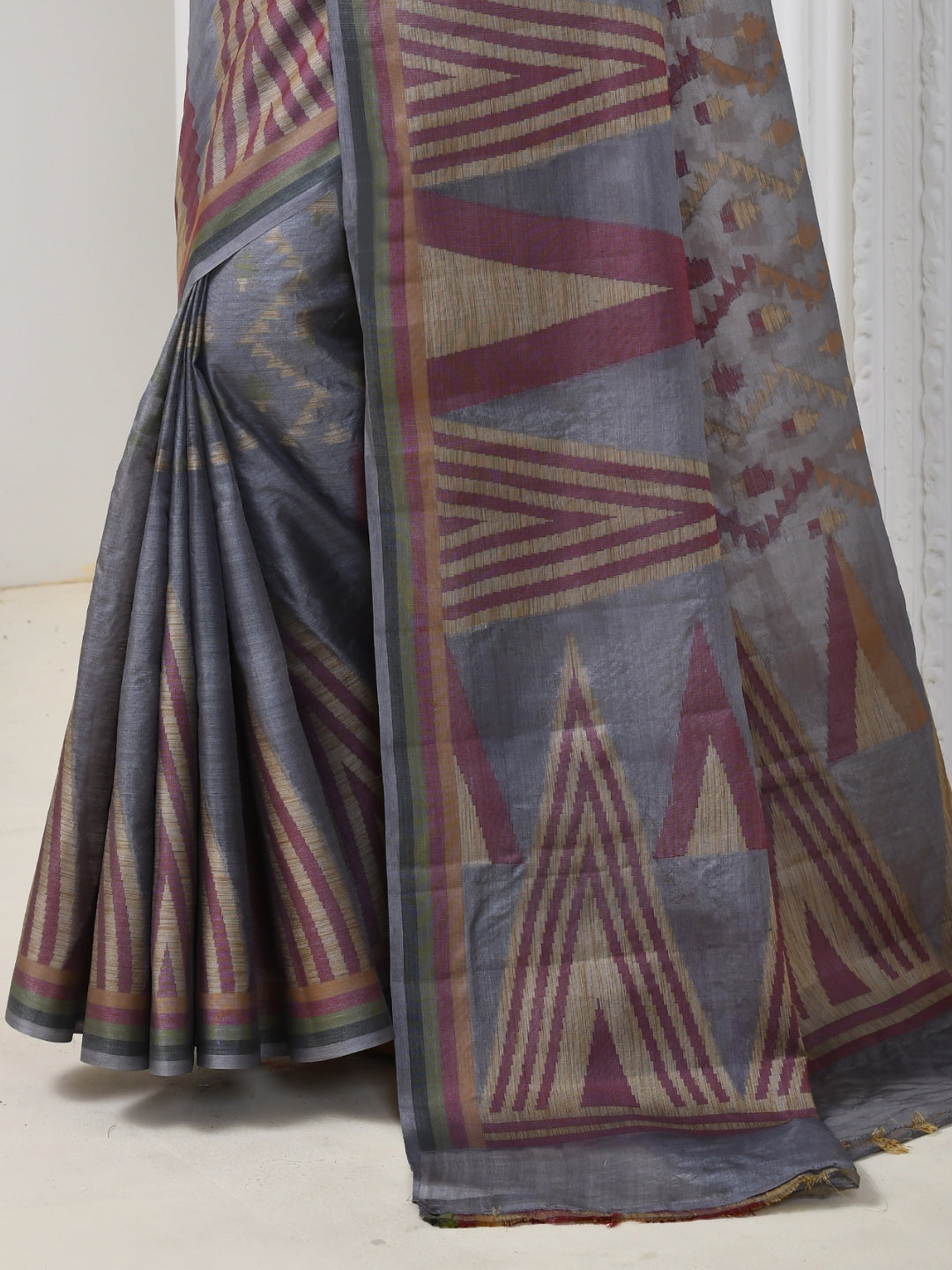 Grey Geometric Patterned Chanderi Silk Saree