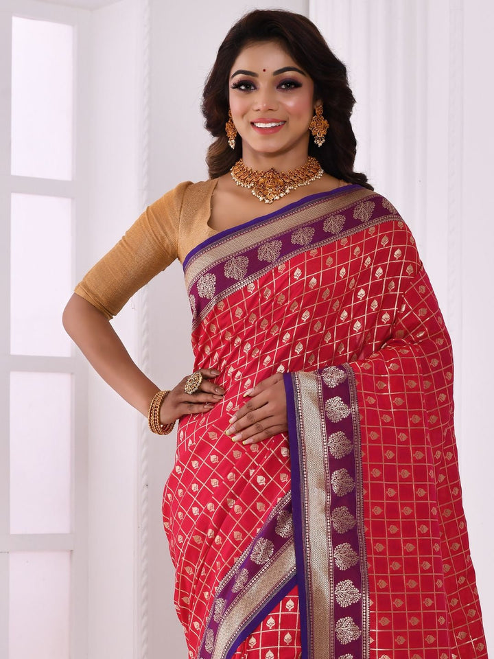 Red Checked Banarasi Silk Saree With Contrast Border & Pallu