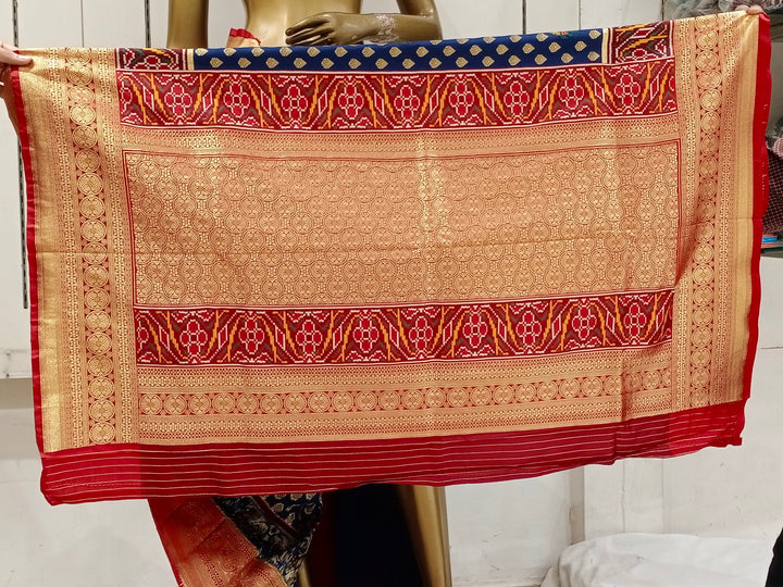 Chhabra 555 Navy Blue Banarasi Silk Blend Ethnic Saree Embellished With Bold Border