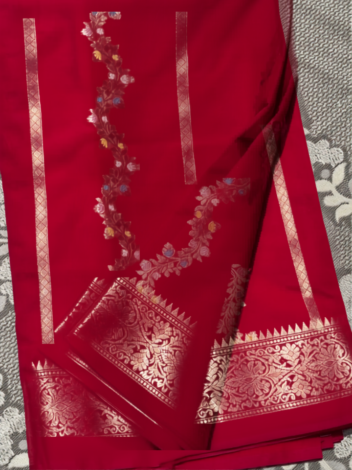 Banarasi Silk Saree with Floral Booti and Temple Border in Red