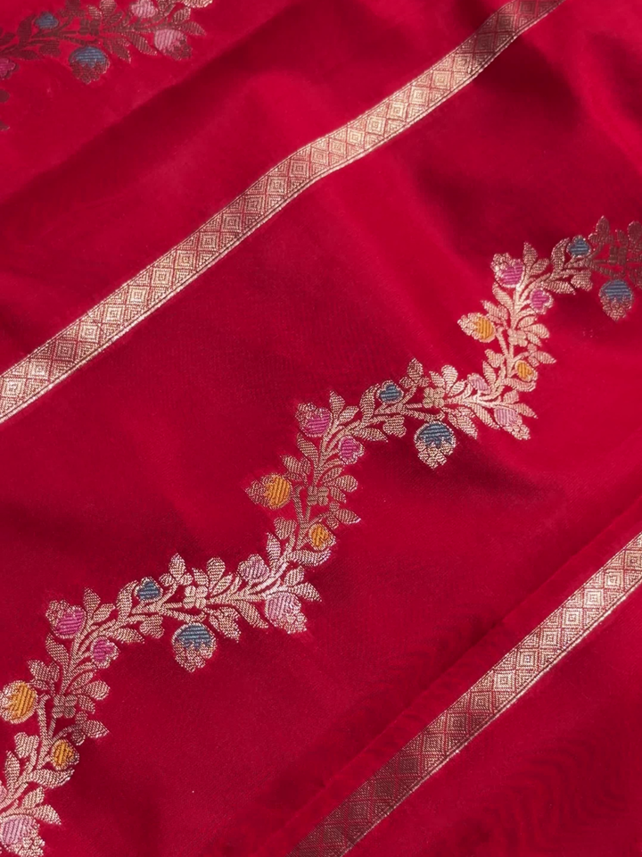 Banarasi Silk Saree with Floral Booti and Temple Border in Red