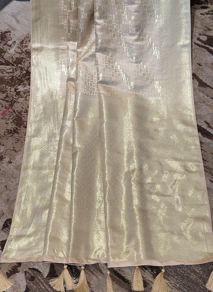 Silk Heavy Zari Woven Geometric Jaal Saree with Zari Woven Border