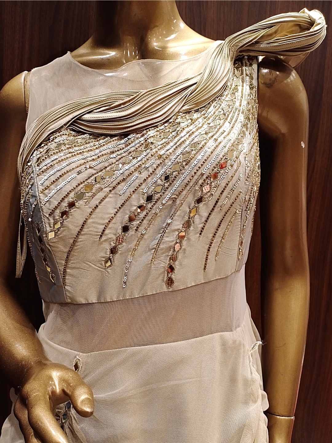 Embellished Cocktail Gown With Ruffled Sleeves & Dramatical Layering
