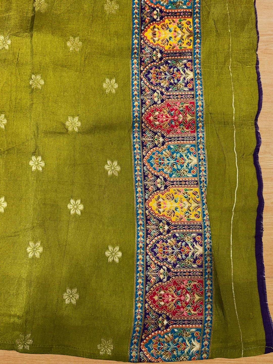 Olive Green Banarasi Meenakari Silk Saree with Shikargah Figures & Contrast Border