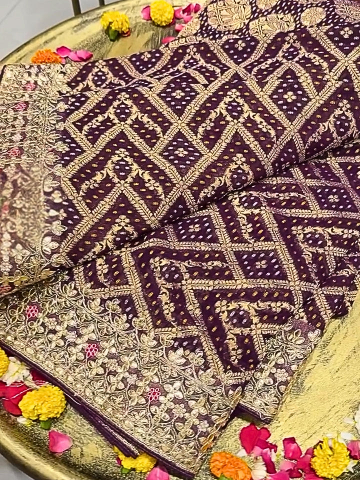 Banarasi Handloom Floral Motif  Zari Weaving & Embroidery Traditional Saree