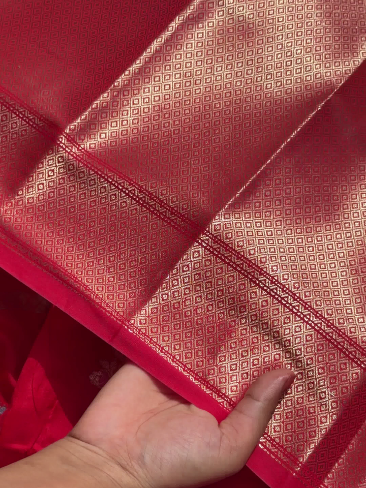 Banarasi Silk Saree with Floral Booti and Temple Border in Red