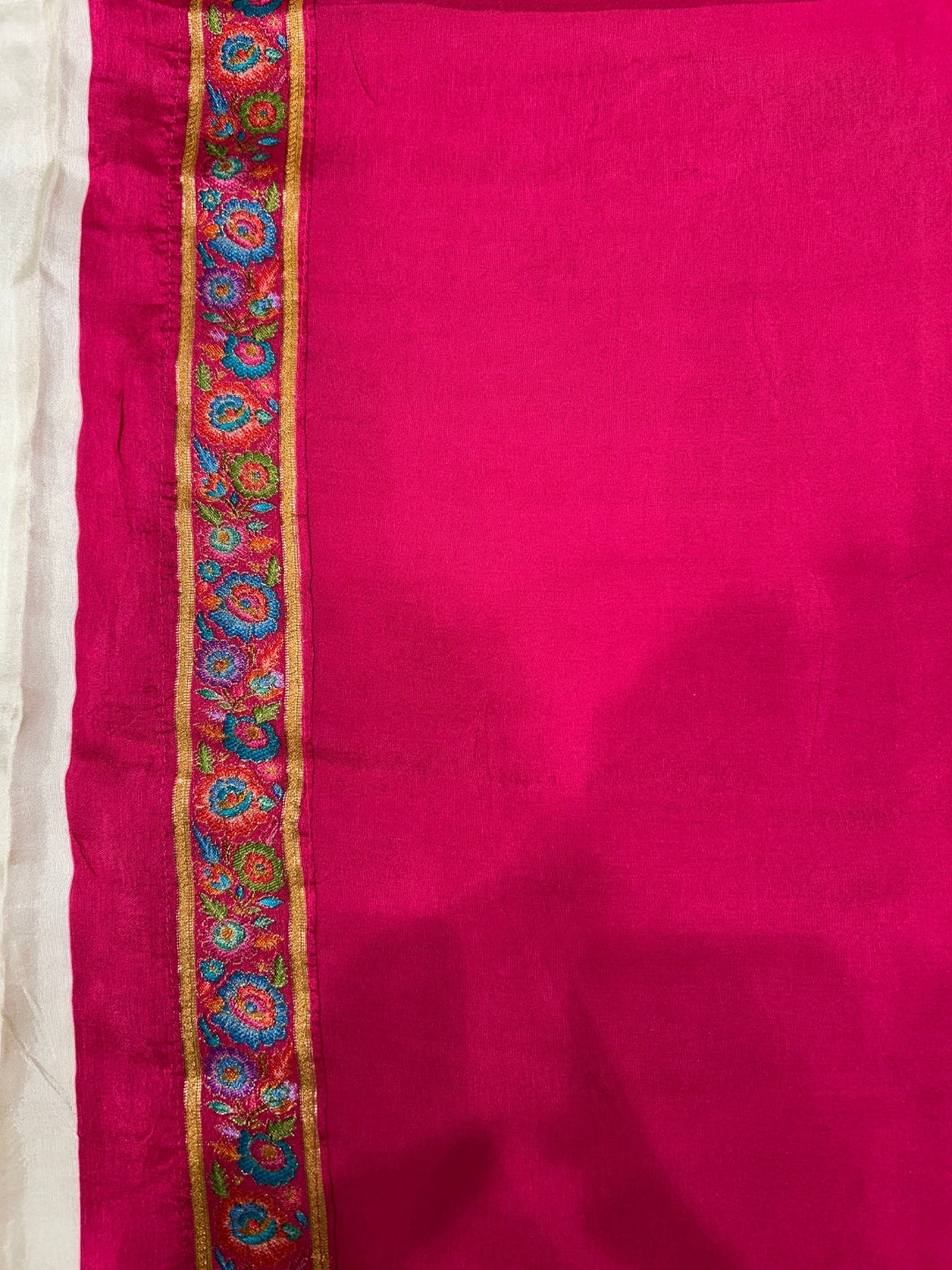 Off-White Banarasi Meenakari Silk Saree with Multicolour Bird Jaal & Contrast Pallu