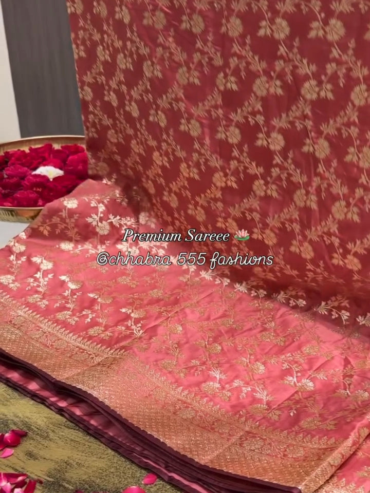 Banarasi Traditional Handloom Saree with Intricated Floral Motifs Zari Weaving