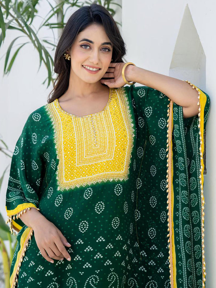 Green Yellow Kaftan Set with Pearl Embellished Tassles & Festive Bandhani Print