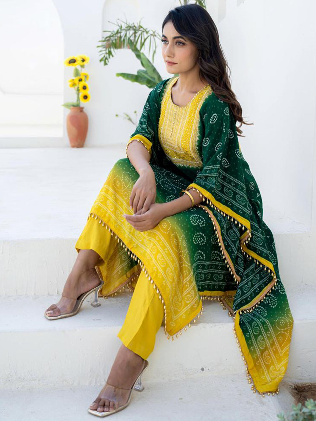 Green Yellow Kaftan Set with Pearl Embellished Tassles & Festive Bandhani Print