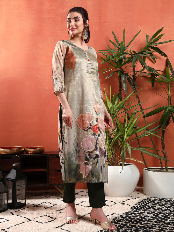 Digital Floral Print Organza Kurta Set with Gota Patti Embroidery & Handloom Dupatta