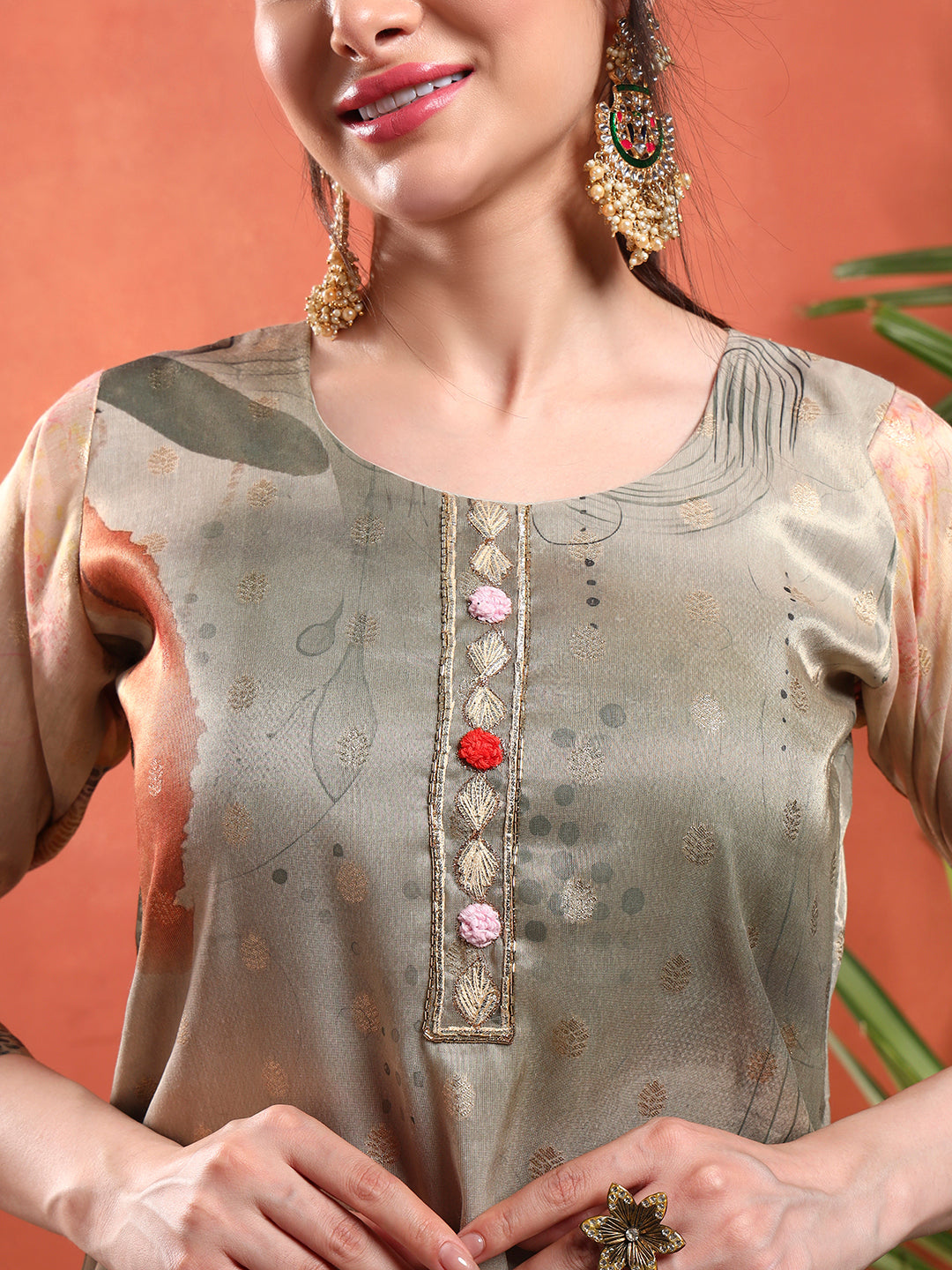 Digital Floral Print Organza Kurta Set with Gota Patti Embroidery & Handloom Dupatta