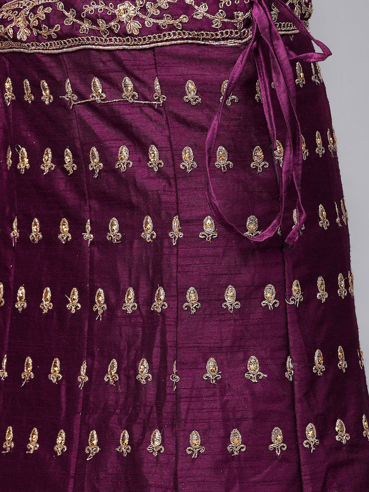 Zari and Aari Embroidered Semi-stitched Silk Lehenga