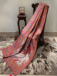Exquisite Silk Saree with Intricate Paisley Design