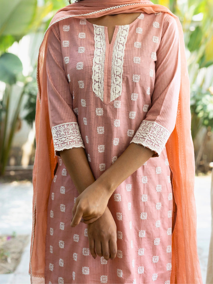 Resham Thread Embroidered Kurta Set with Schiffli Laces, Floral Motifs & Chiffon Dupatta