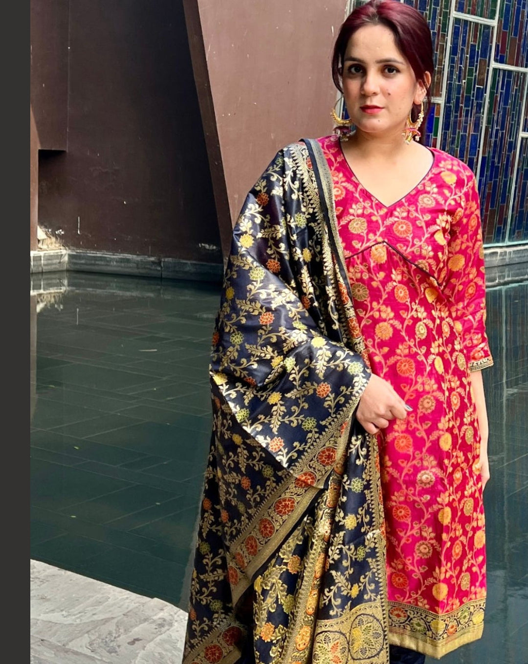 Colorblocked Banarasi Silk Suit Dupatta with Floral Meenakari Weaving