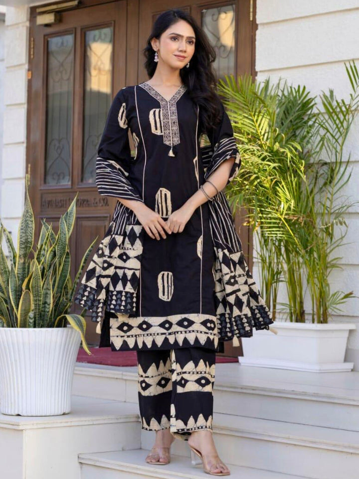 Resham Embroidered Tasseled Cotton Kurta Set with Tribal Aztec Print & Striped Dupatta