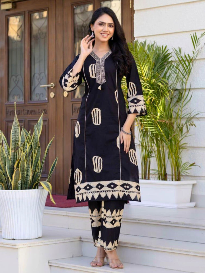 Resham Embroidered Tasseled Cotton Kurta Set with Tribal Aztec Print & Striped Dupatta
