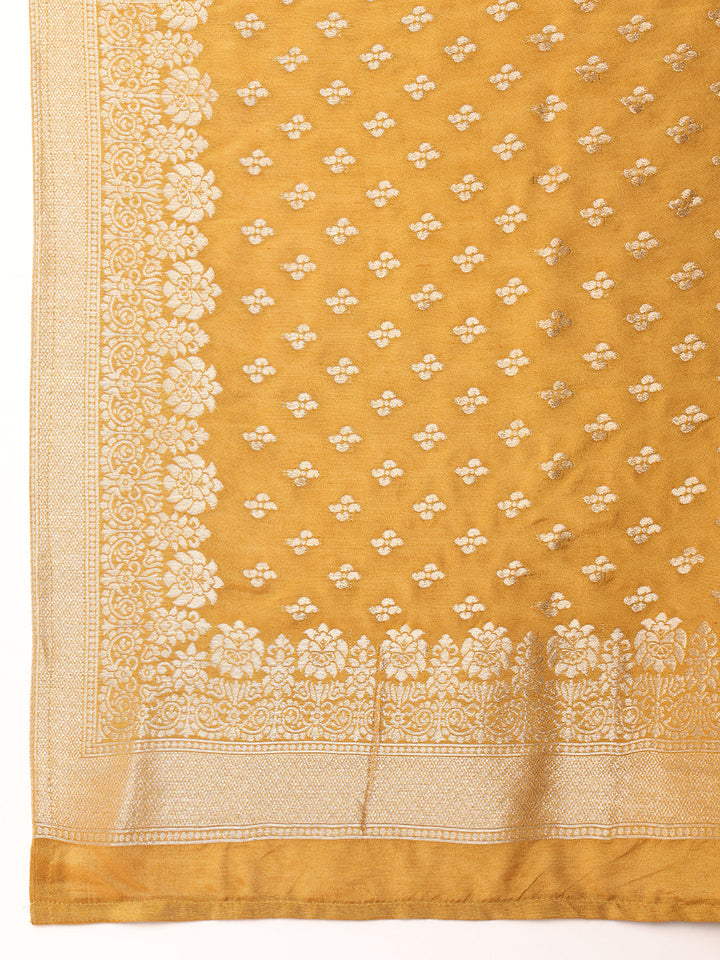Zardozi and Kasab Embroidered Kurta with Banarasi Dupatta