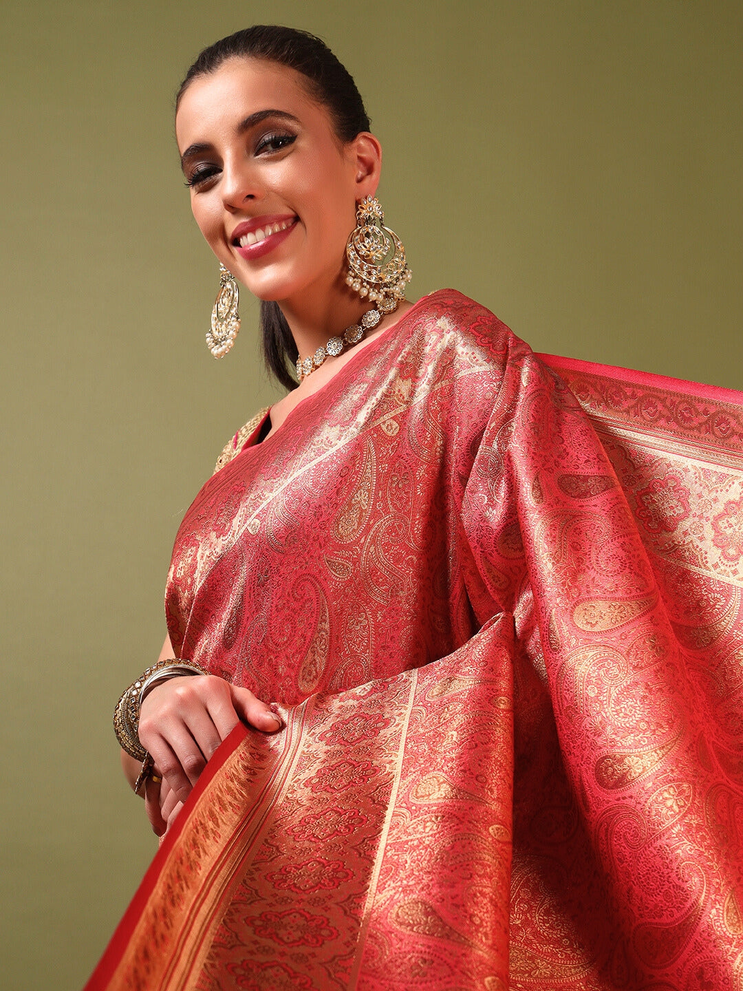 Traditional Bridal Banarasi Handloom Silk Saree with Ethnic Zari Paisley Weaving
