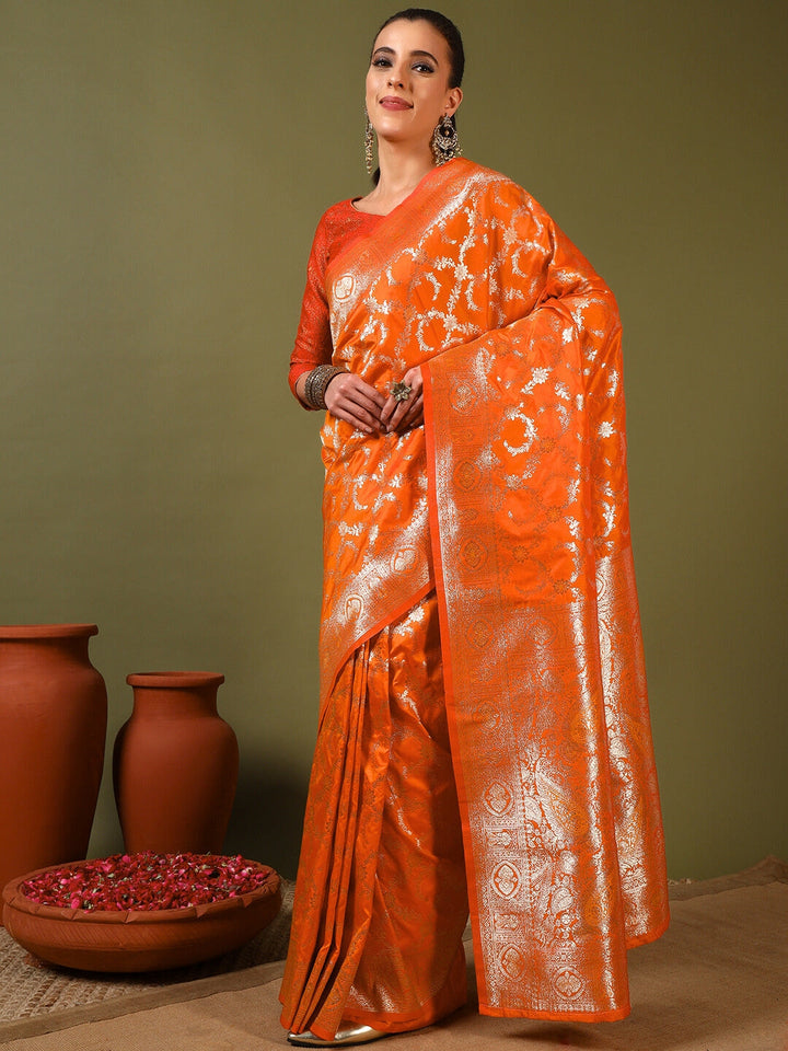 Banarasi Intricate Zari Ethnic Motifs Hand Woven Traditional Handloom Satin Silk Saree