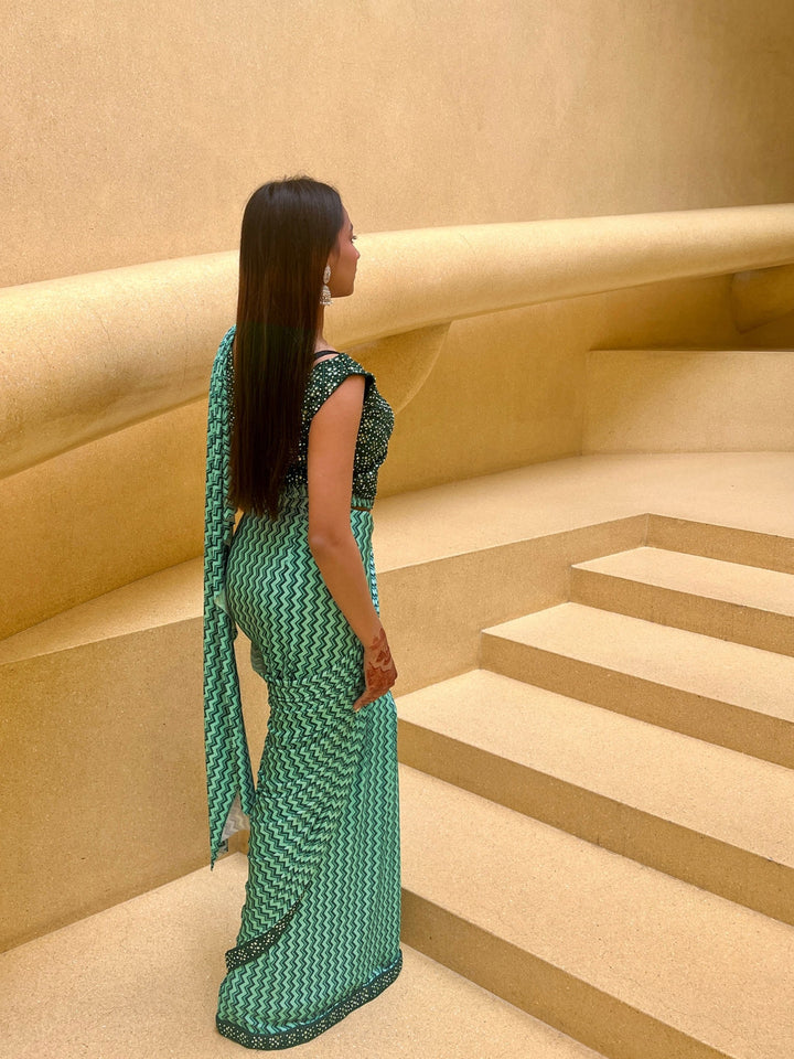 Chevron Print Saree with Mirror Embroidery Blouse and Belt