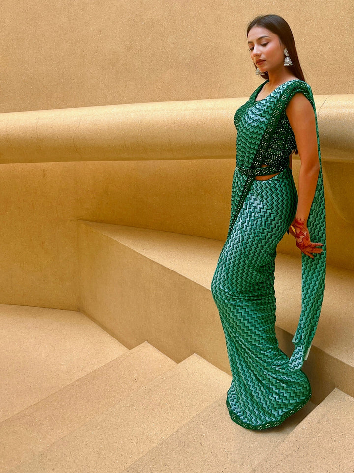 Chevron Print Saree with Mirror Embroidery Blouse and Belt