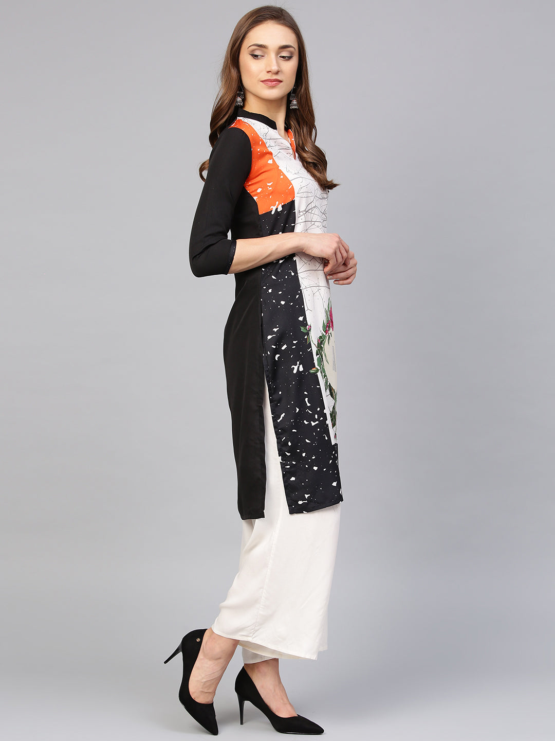 Off White Printed Straight Kurta with Natural Scenery motifs