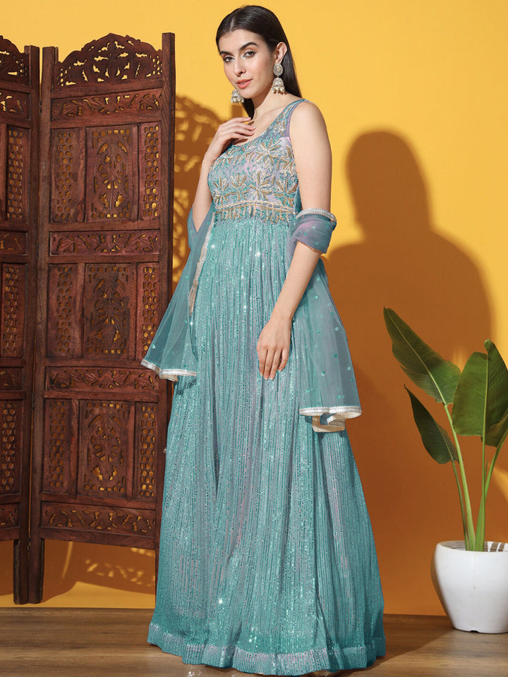 Mermaid Sequin Embellished Cocktail Gown with Floral Motifs