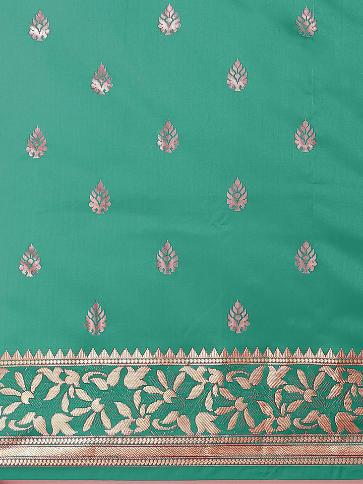 Floral Ethnic Motifs Banarasi Silk Saree with Contrast Pallu