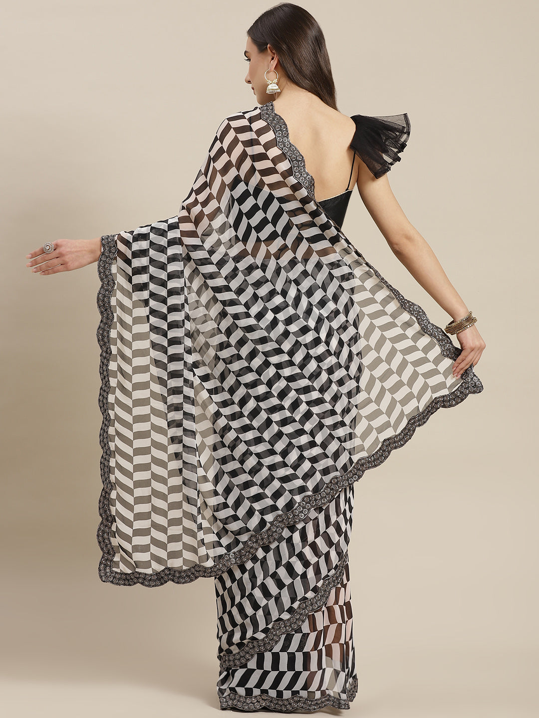 Black & White Printed Geometric Georgette Saree with Scalloped border