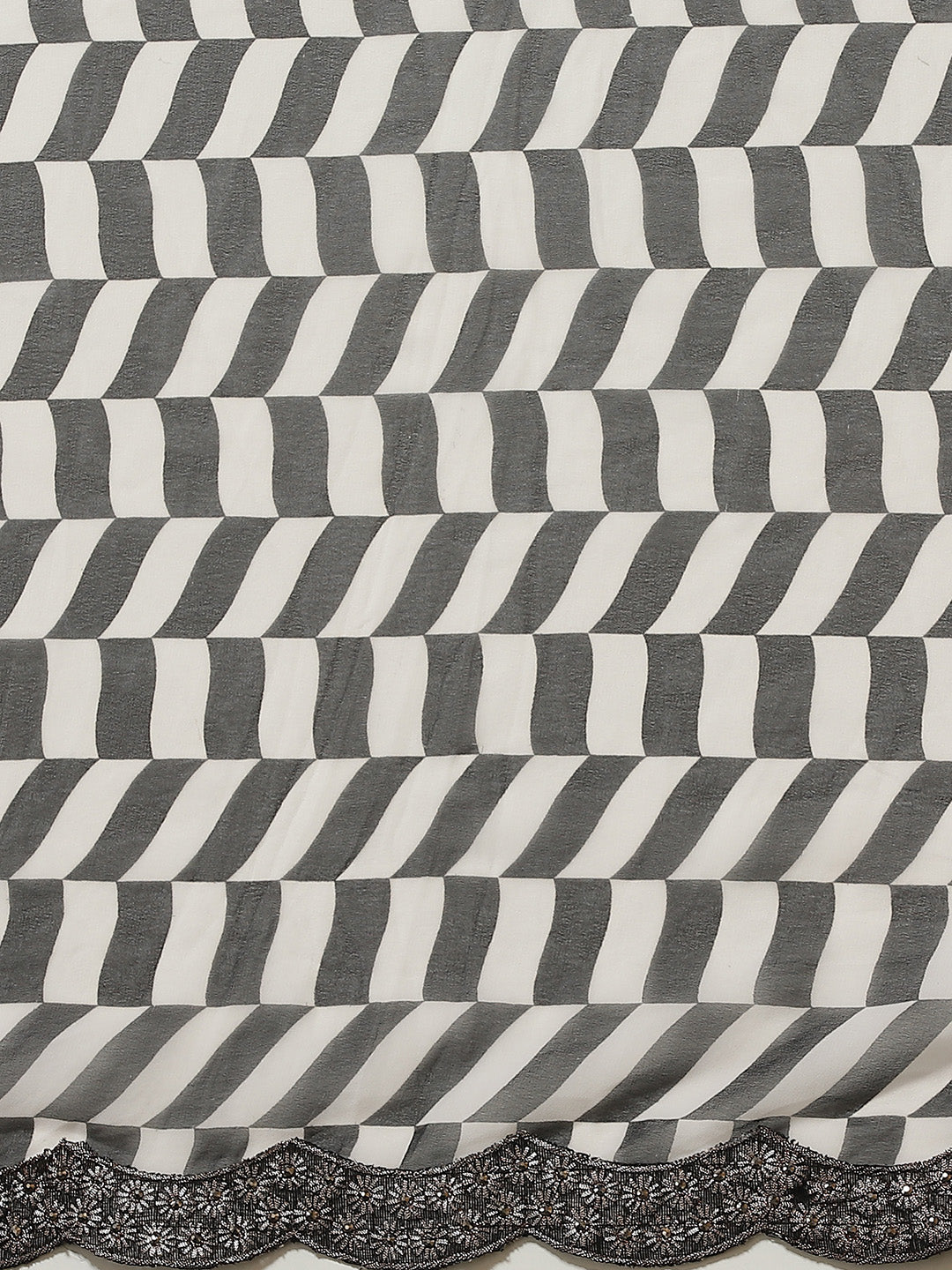 Black & White Printed Geometric Georgette Saree with Scalloped border
