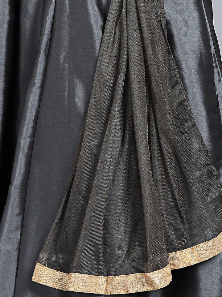 Zircon Embellished High-Neck SIlk Gown