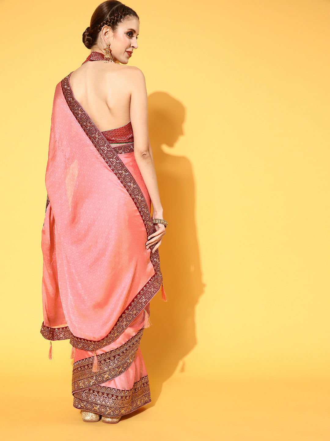 Peach Brasso Saree With Geometrical Weave pattern & Zari Embroidery
