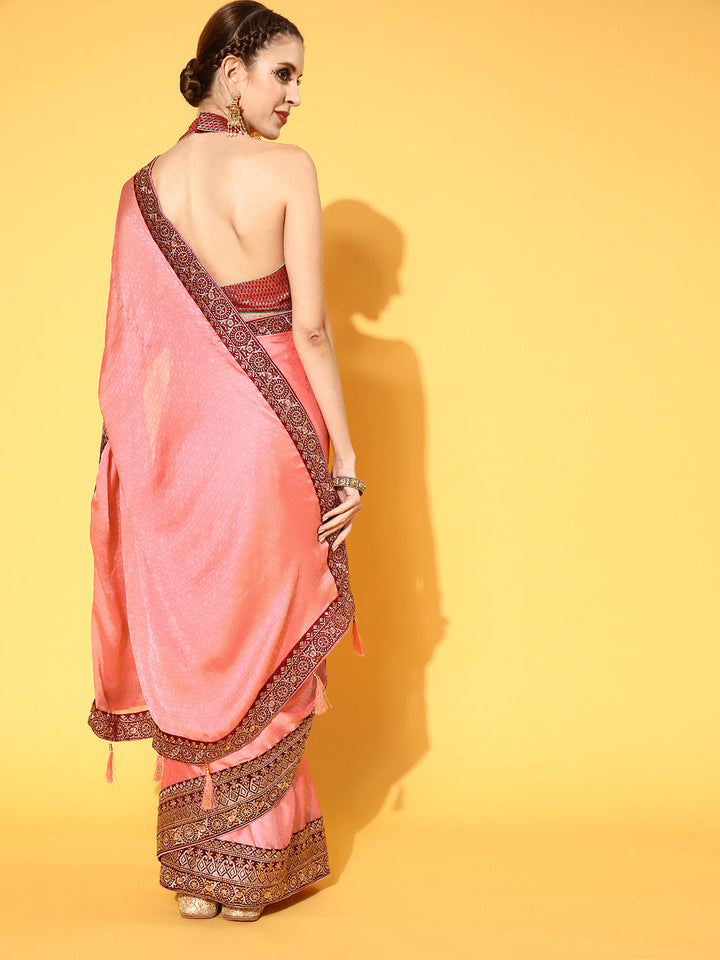 Peach Brasso Saree With Geometrical Weave pattern & Zari Embroidery