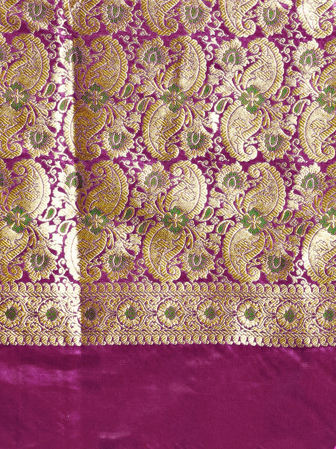 Handloom Banarasi Silk saree with Zari Meenakari weaving and matching Tasseled Dupatta