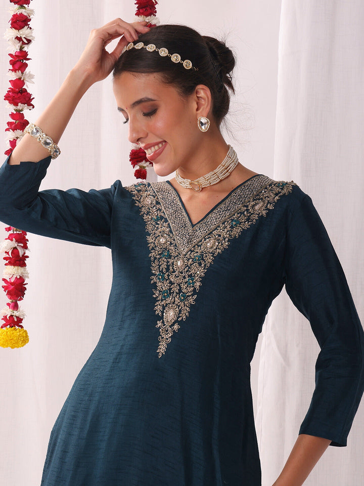 Aari and Resham Embroidered Kurta Set