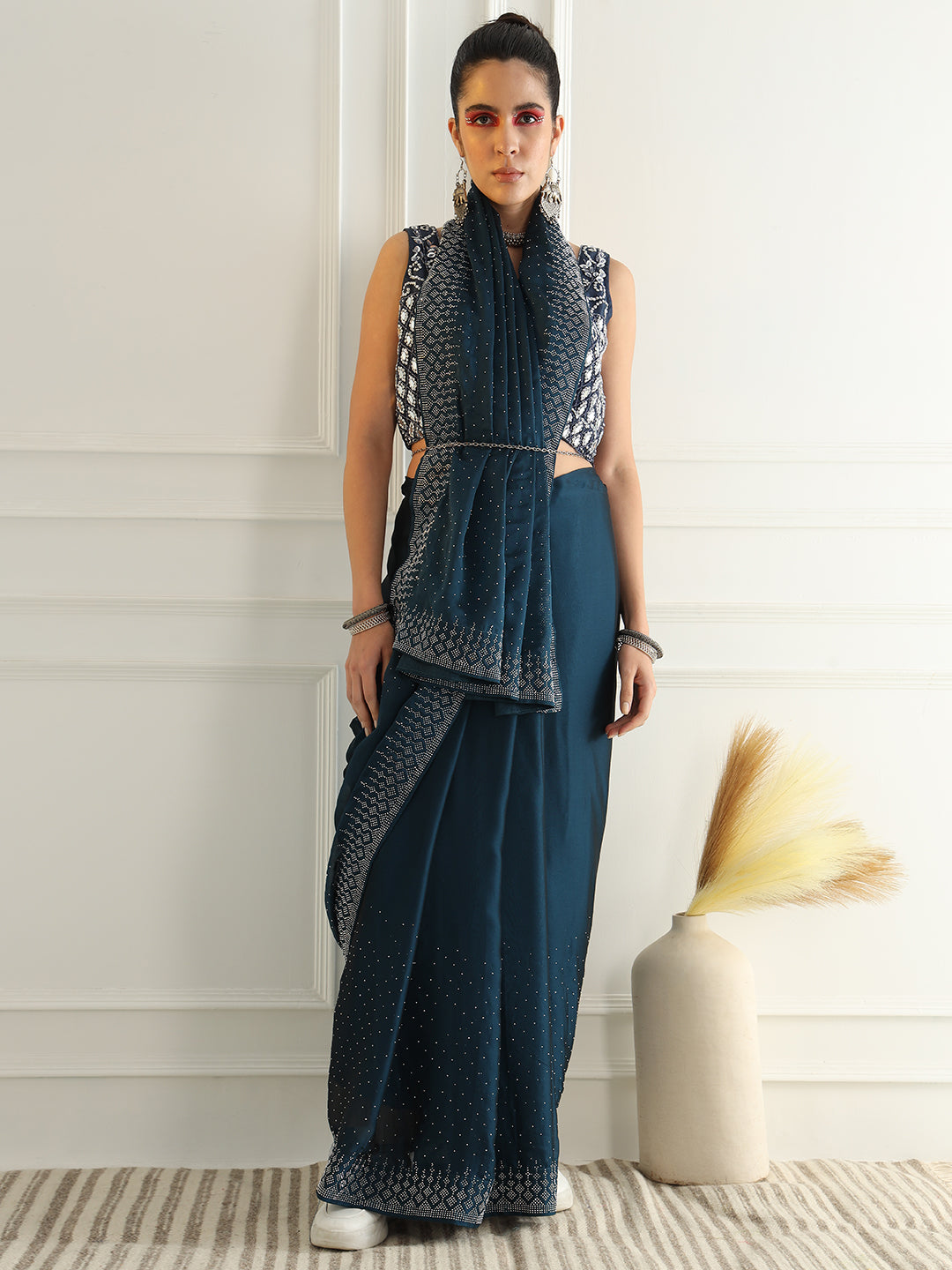 Georgette Cocktail Party Wear Saree with Crystal Embellishments