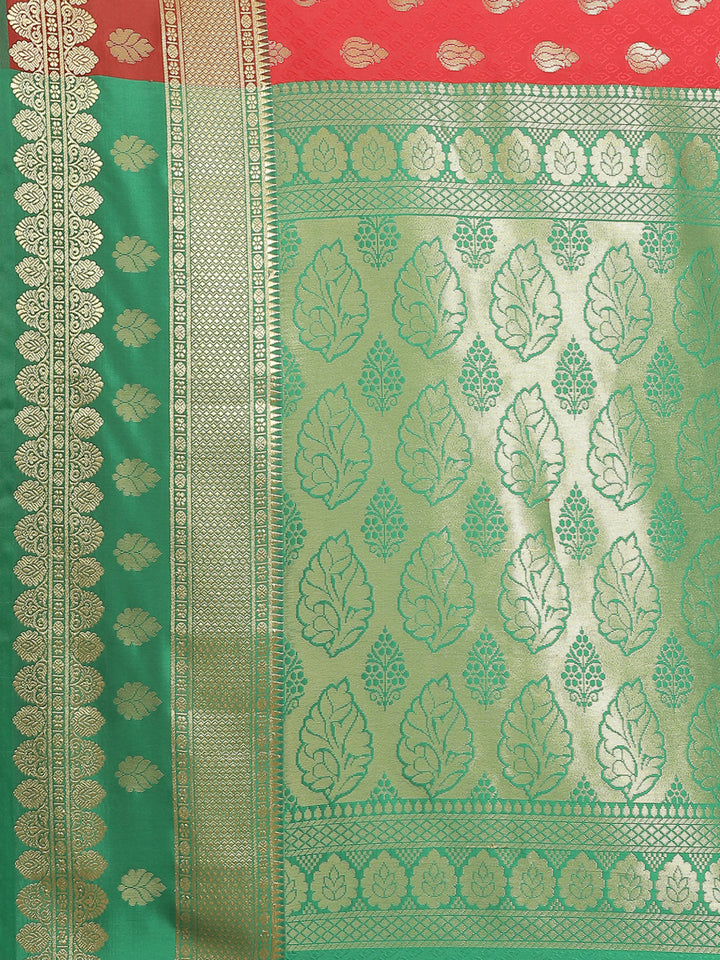 Jamdani Embossed Handloom Saree with  Zari  Weaving & Rich Contrast Border, Pallu