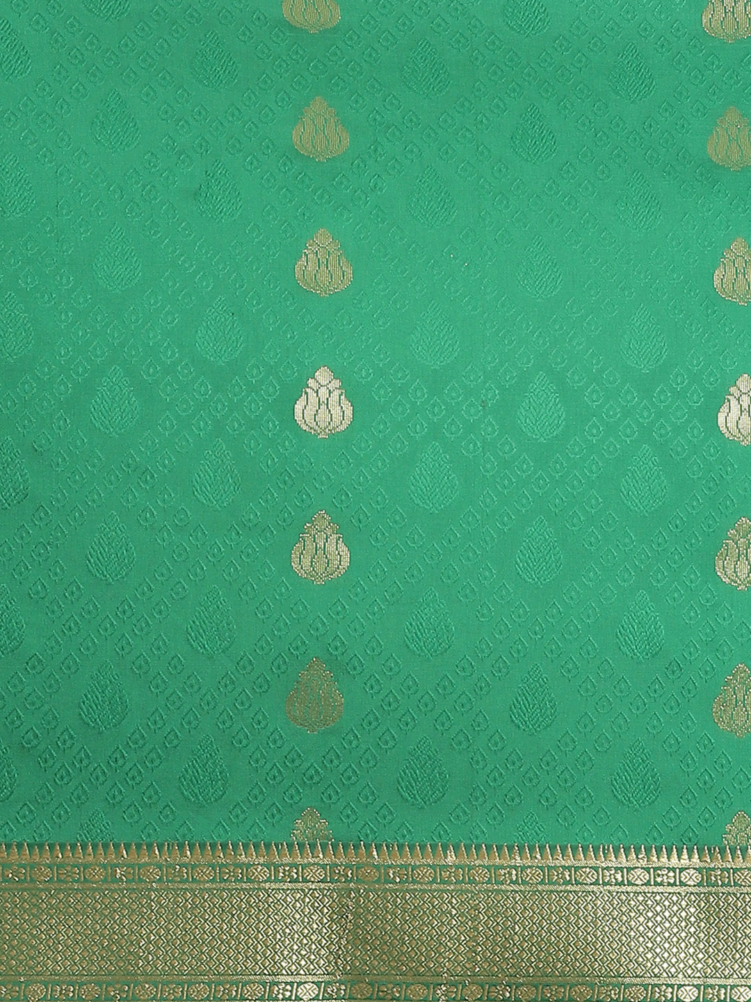 Jamdani Embossed Handloom Saree with  Zari  Weaving & Rich Contrast Border, Pallu