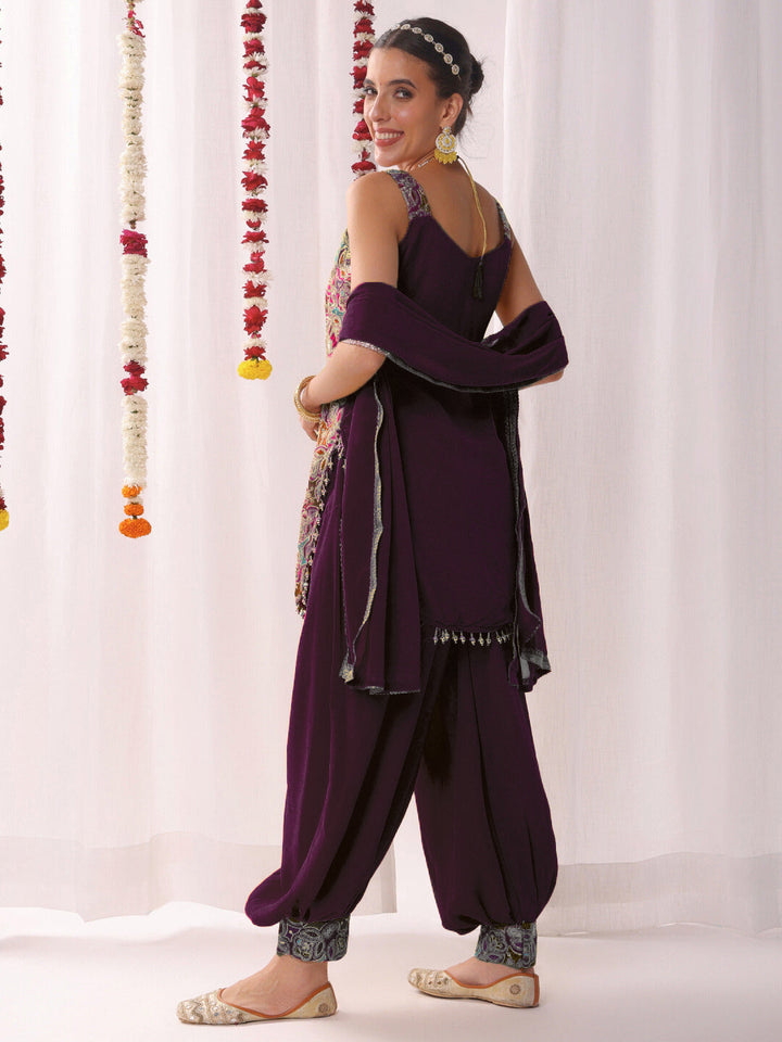 Multicolor Resham Embroidered Kurta Set with Harem Pants and Tasseled Curved Hemline