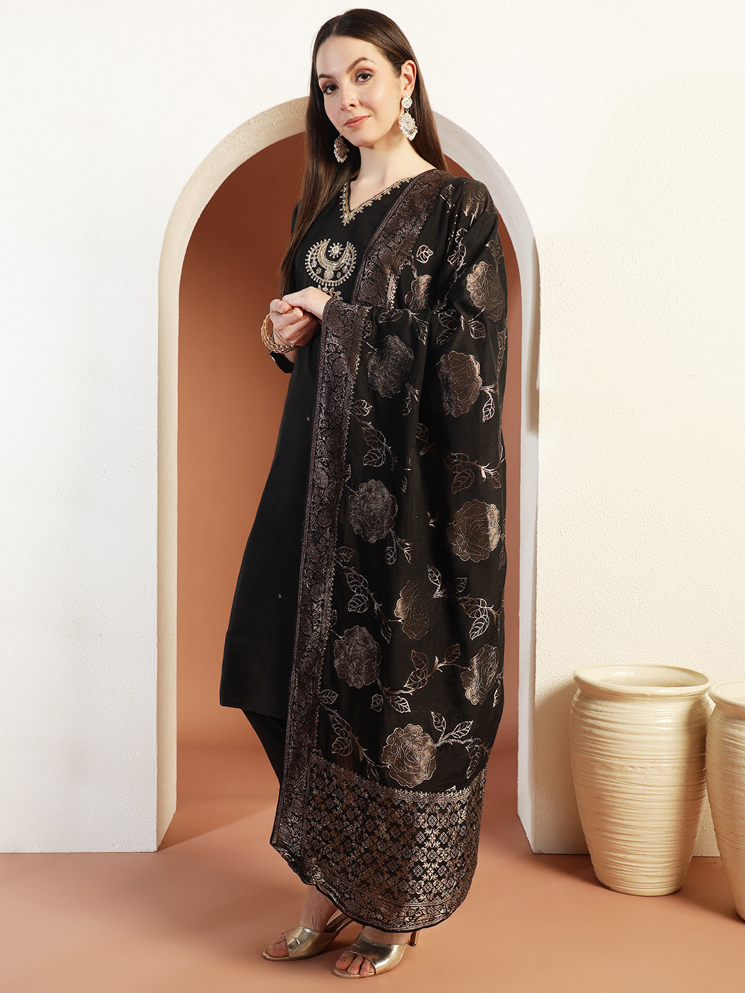 Zardozi Cut-dana Embroidered Kurta Set with Stylized Sleeves & Banarasi Handloom Dupatta
