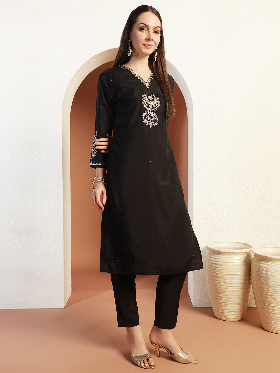 Zardozi Cut-dana Embroidered Kurta Set with Stylized Sleeves & Banarasi Handloom Dupatta
