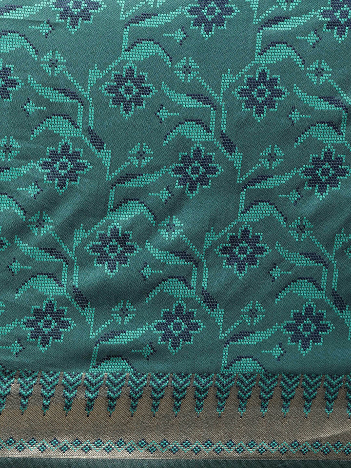Banarasi Handloom Silk Saree with Zari Temple Pattern and Jhalar