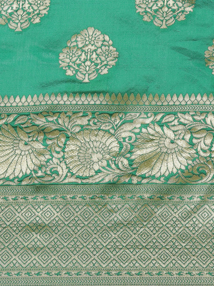 Emerald Green Banarasi Silk Saree with Oxidised Zari Weaving and Floral Ethnic Pattern
